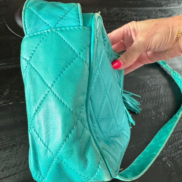 **RARE COLOR** Chanel Quilted Turquoise Crossbody Bag - Picture 7 of 12